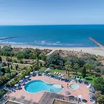 Hotel Sowell Residences Les Sablons 3*