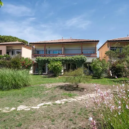 Sowell Residences Les Sablons Отель Ле-Гро-дю-Руа