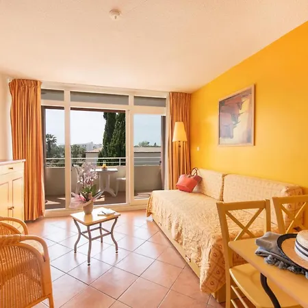 Sowell Residences Les Sablons Отель Ле-Гро-дю-Руа