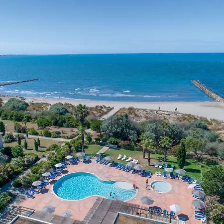 Отель Sowell Residences Les Sablons 3*